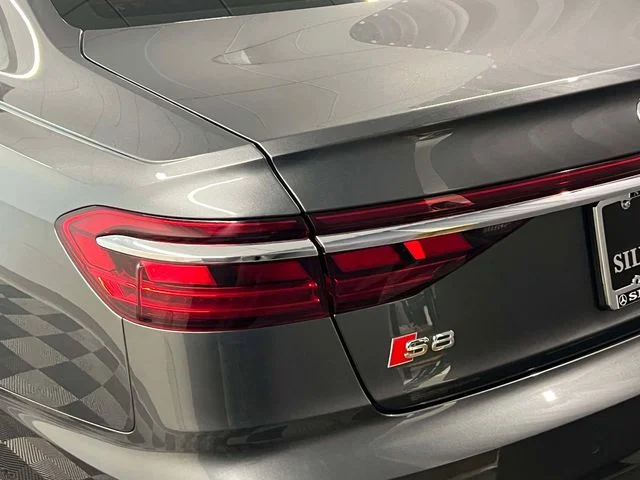 2023 Audi S8 Base - Photo 10