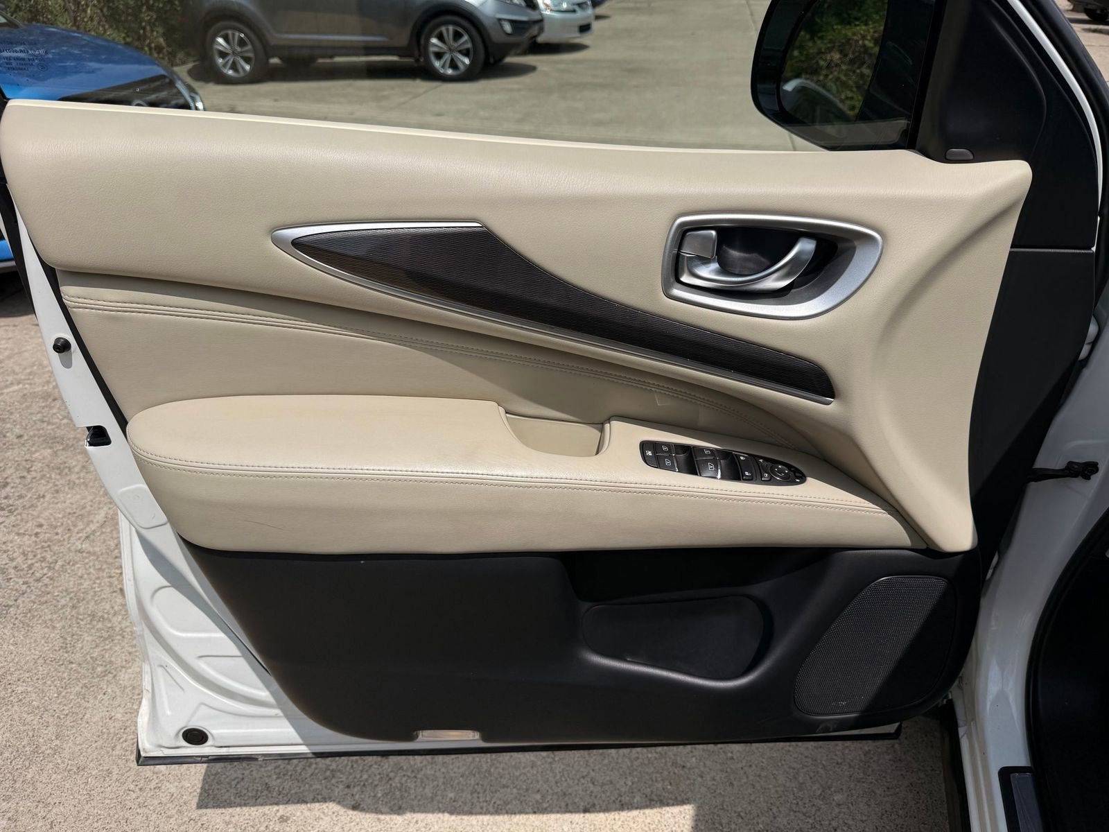 Used 2019 Majestic INFINITI PURE image 28