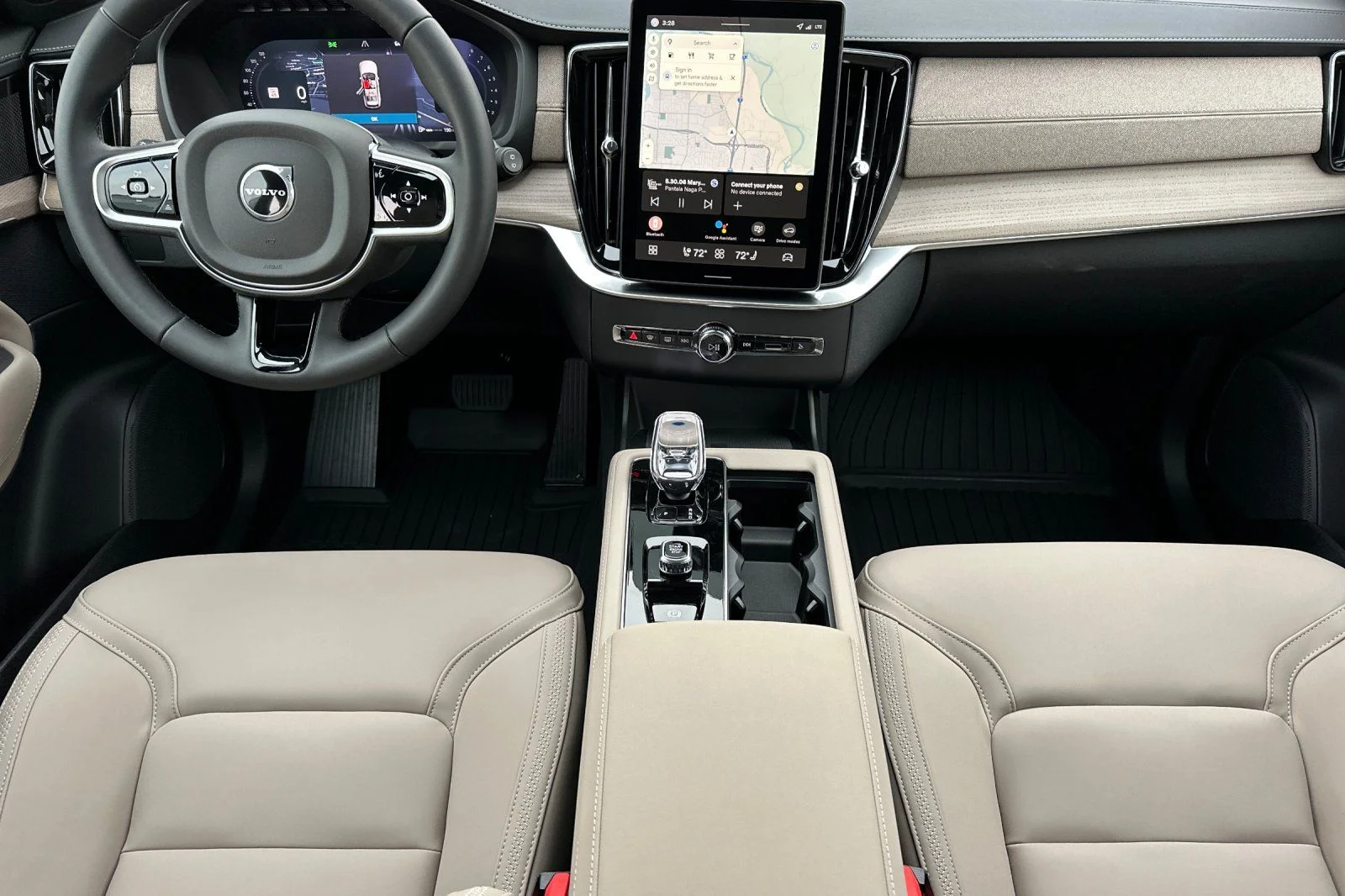 2026 Volvo XC90 Plus - Photo 12