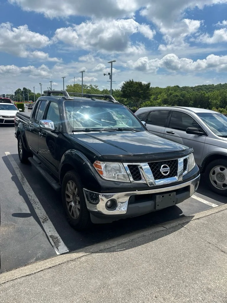 2009 Nissan Frontier 4.0 LE Crew Cab 4X2 AT LWB's photo