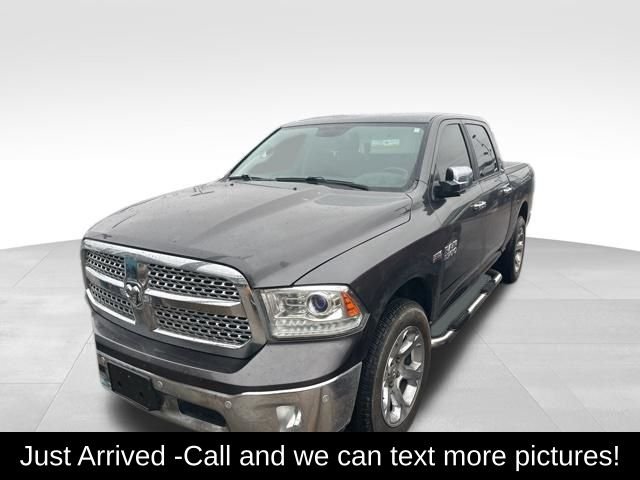 2017 RAM 1500 Laramie 4x4 Crew Cab 5'7's photo