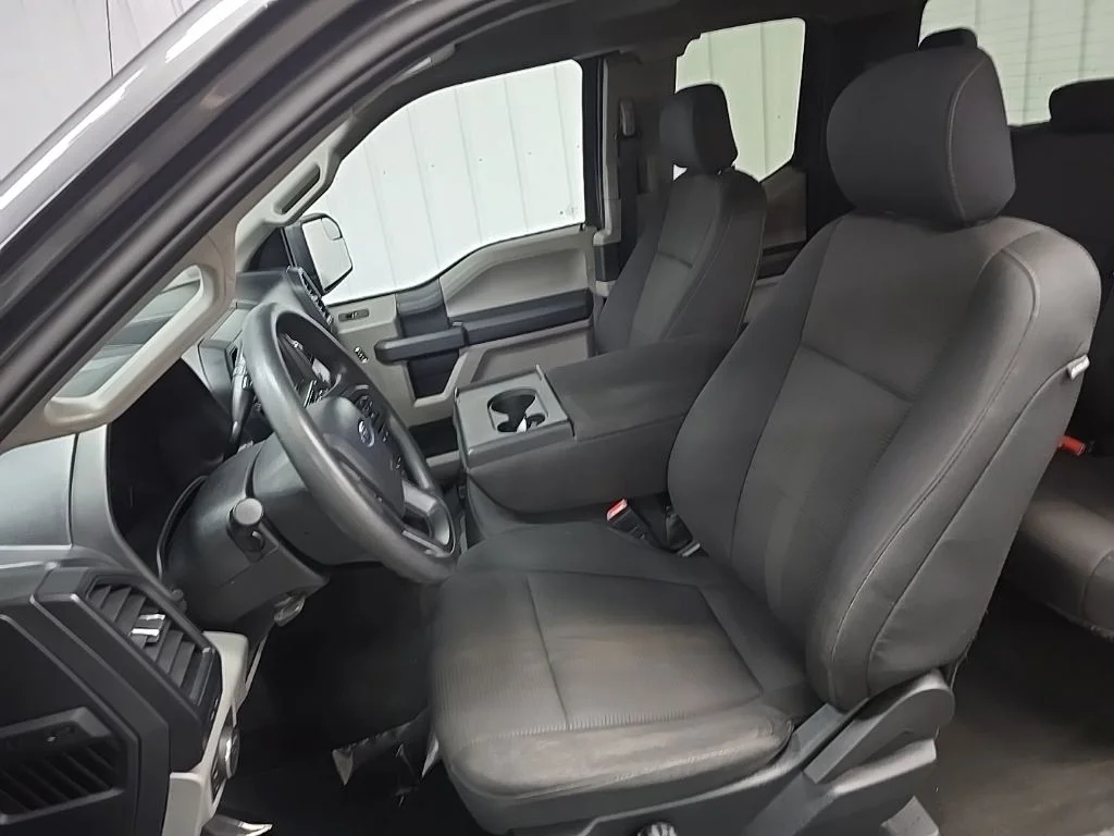 Used 2020 Magnetic Ford XL image 33
