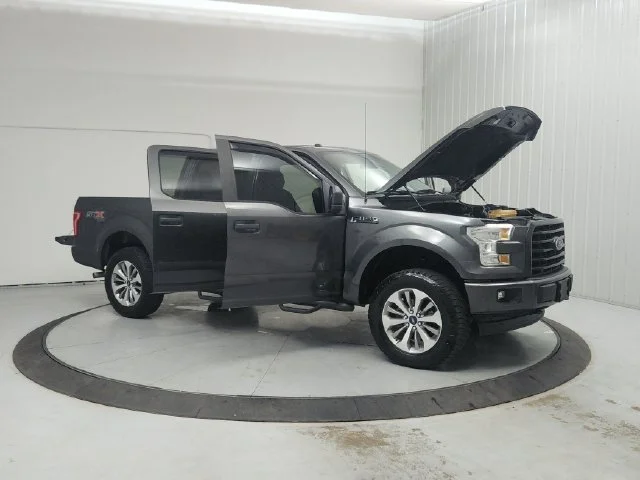 Used 2017 Gray Ford XL image 10