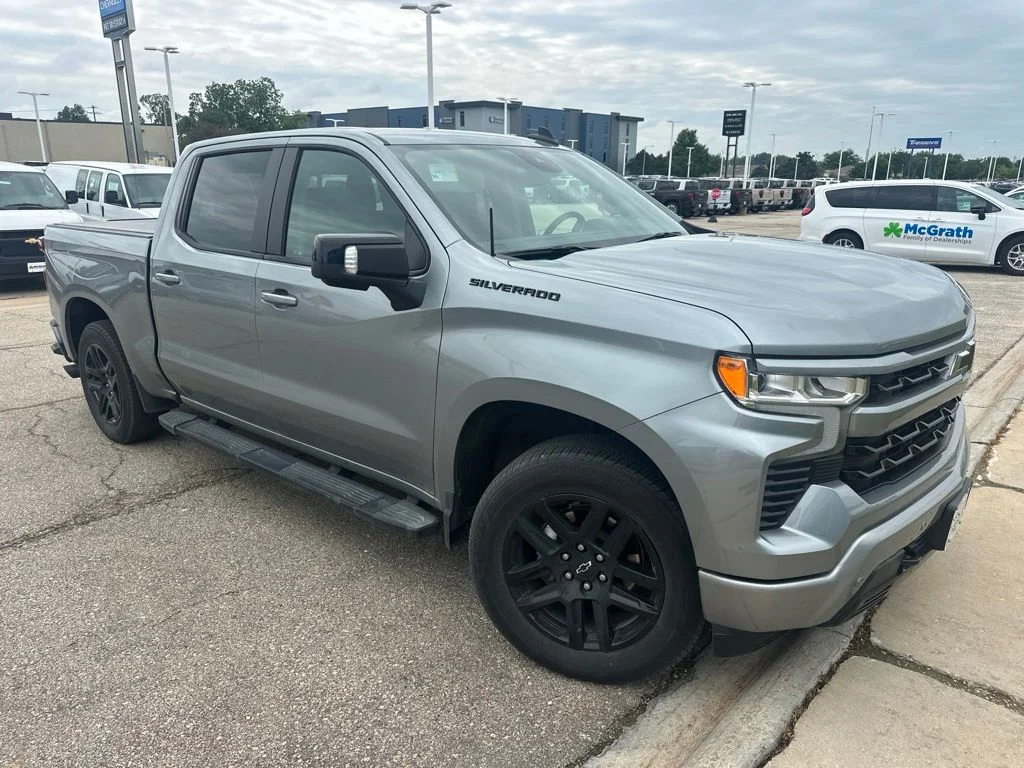 Used 2024 Gray Chevrolet RST image 6