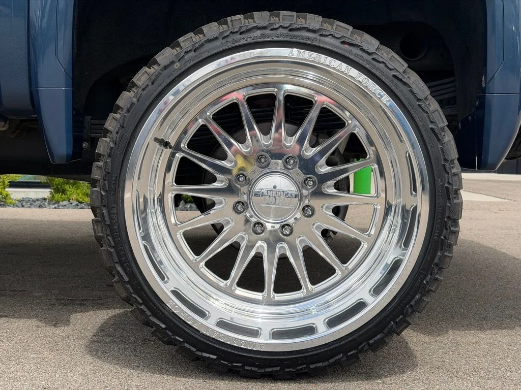 Used 2025 Blue GMC Denali Ultimate image 24