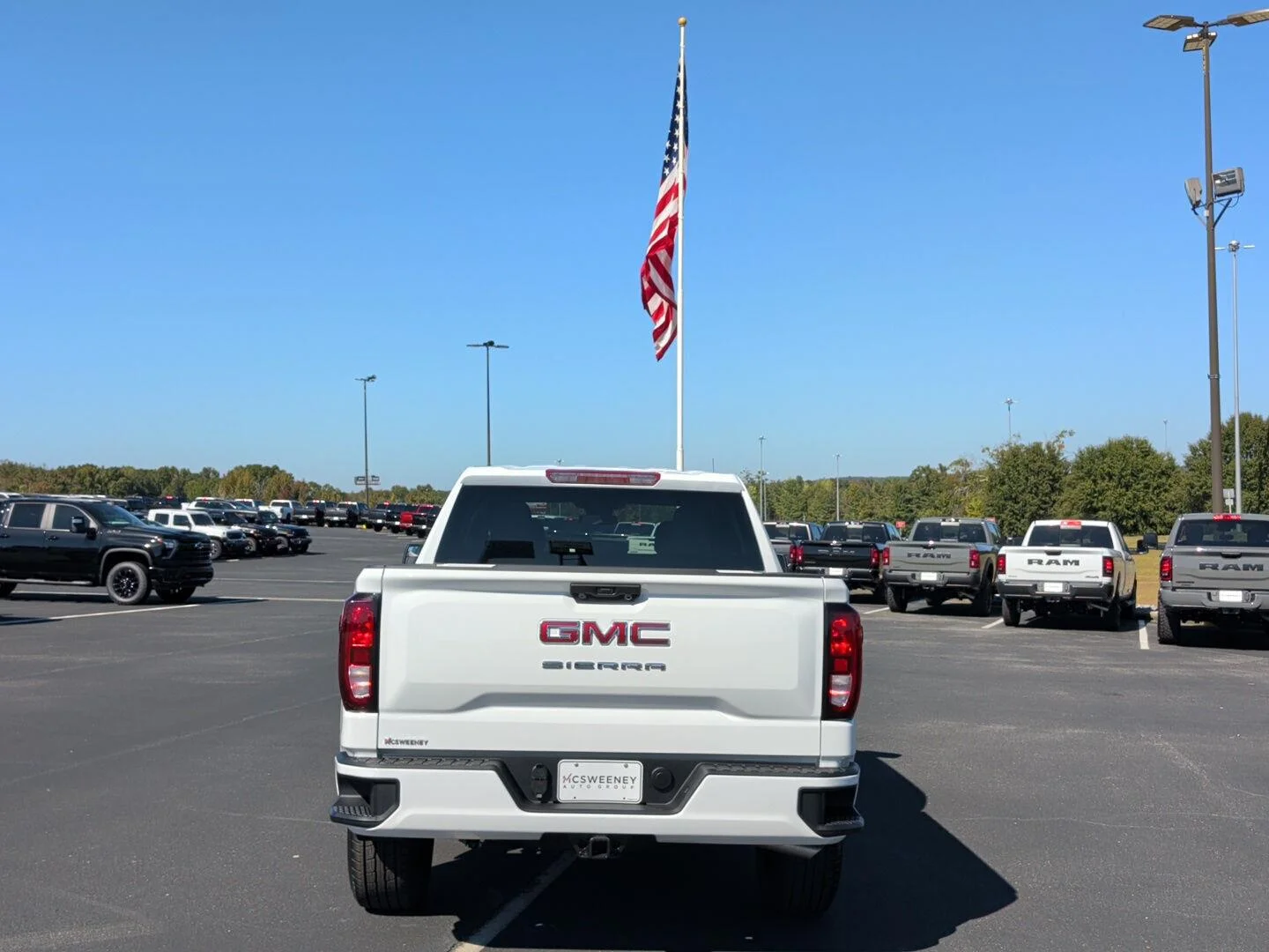 New 2026 Summit White GMC Pro image 4