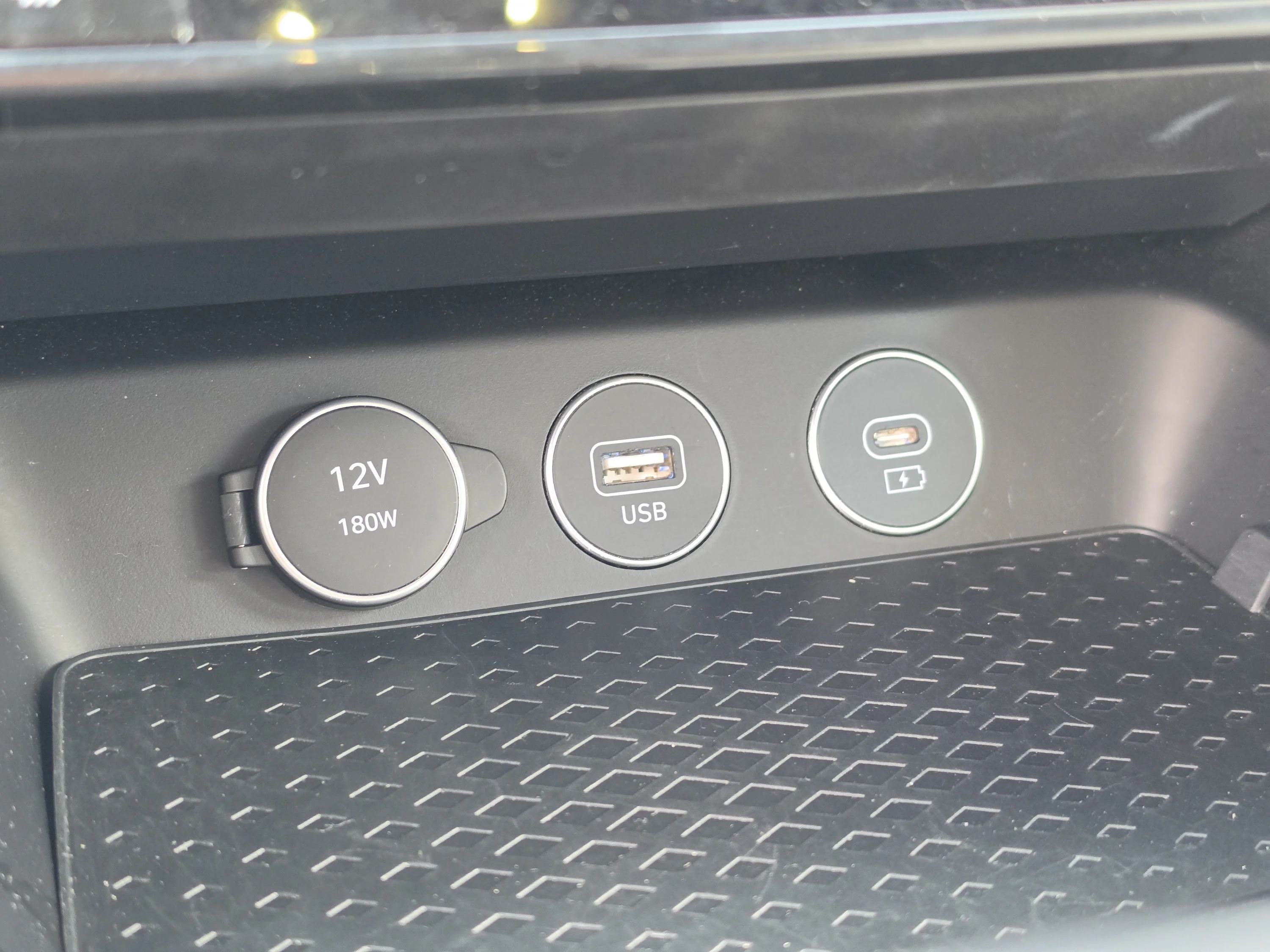 Used 2025 Savile Silver Genesis 2.5T image 28