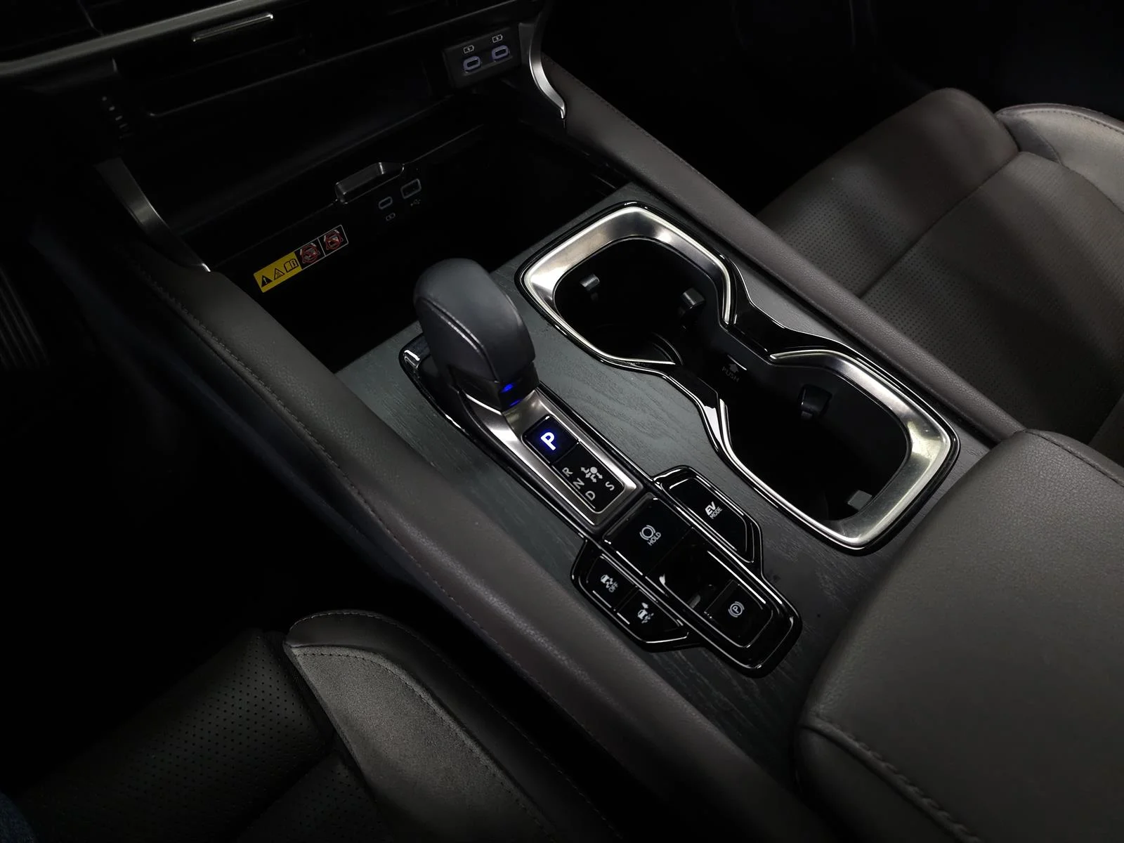 2023 Lexus RX Hybrid 350h - Photo 29