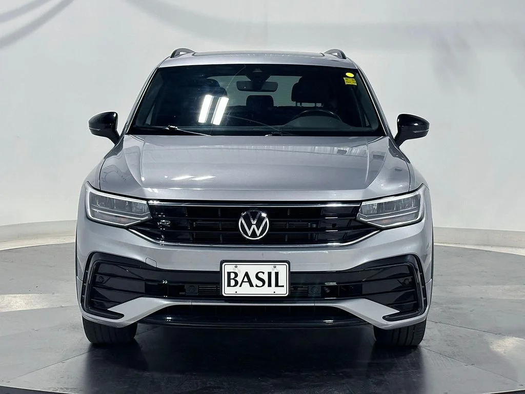 Used 2022  Volkswagen 2.0T SE R-Line Black image 9
