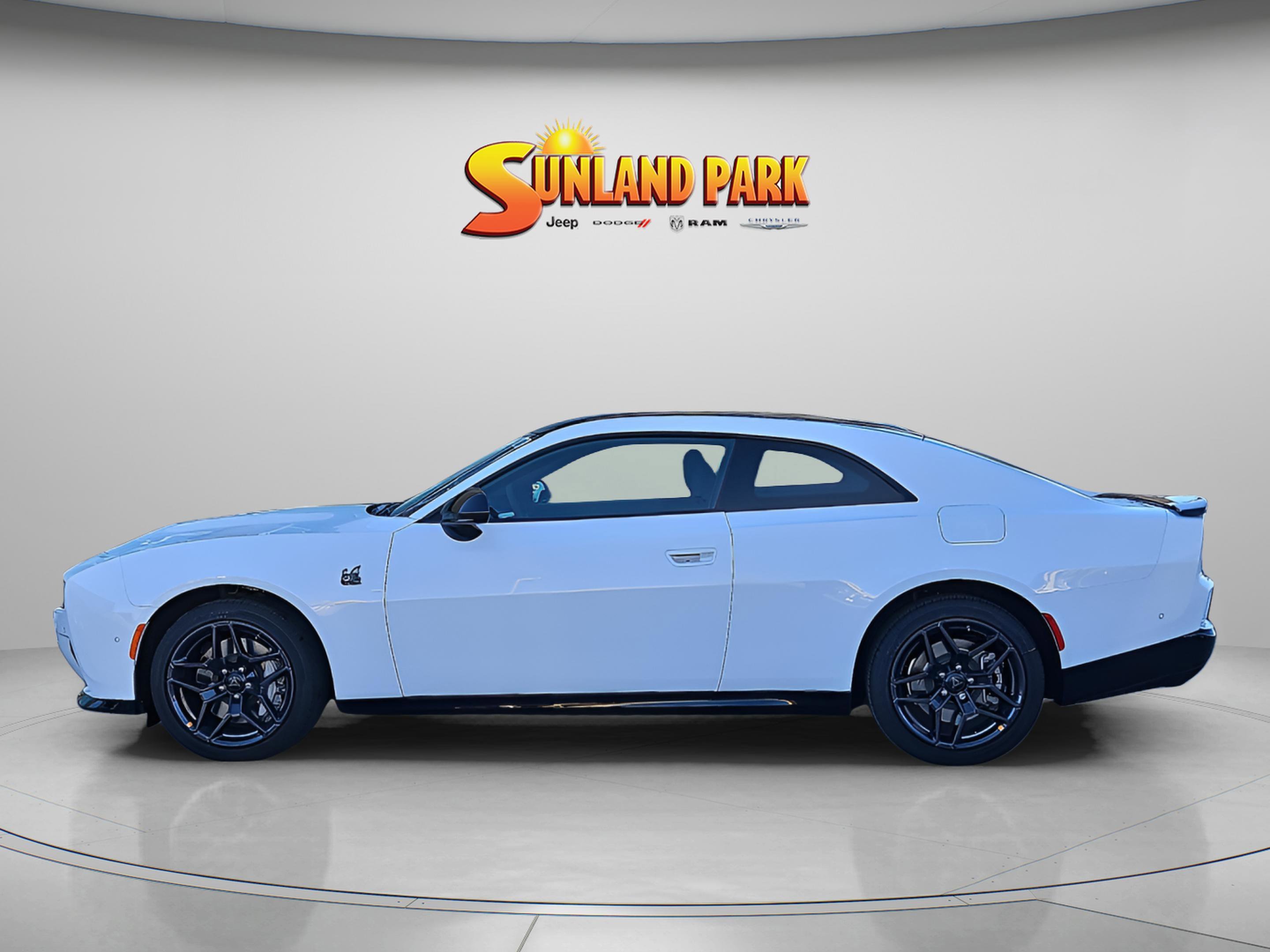 1632 STH '20 DODGE CHARGER HELLCAT Hot Wheels 20 Dodge Charger Hellcat Grey #134 Mainline 2026 Case F