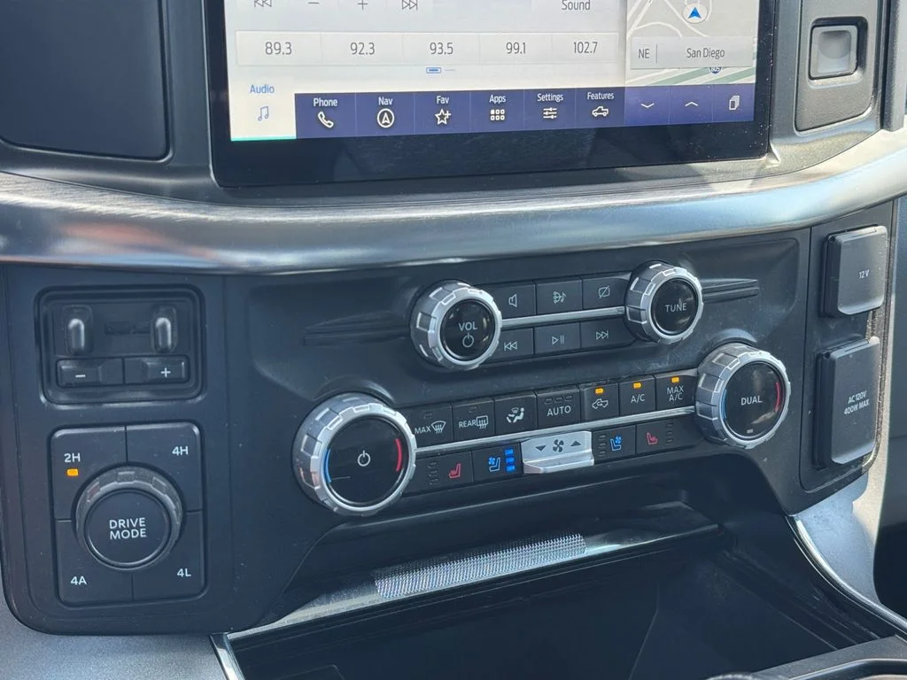 Used 2023 White Ford Lariat image 16