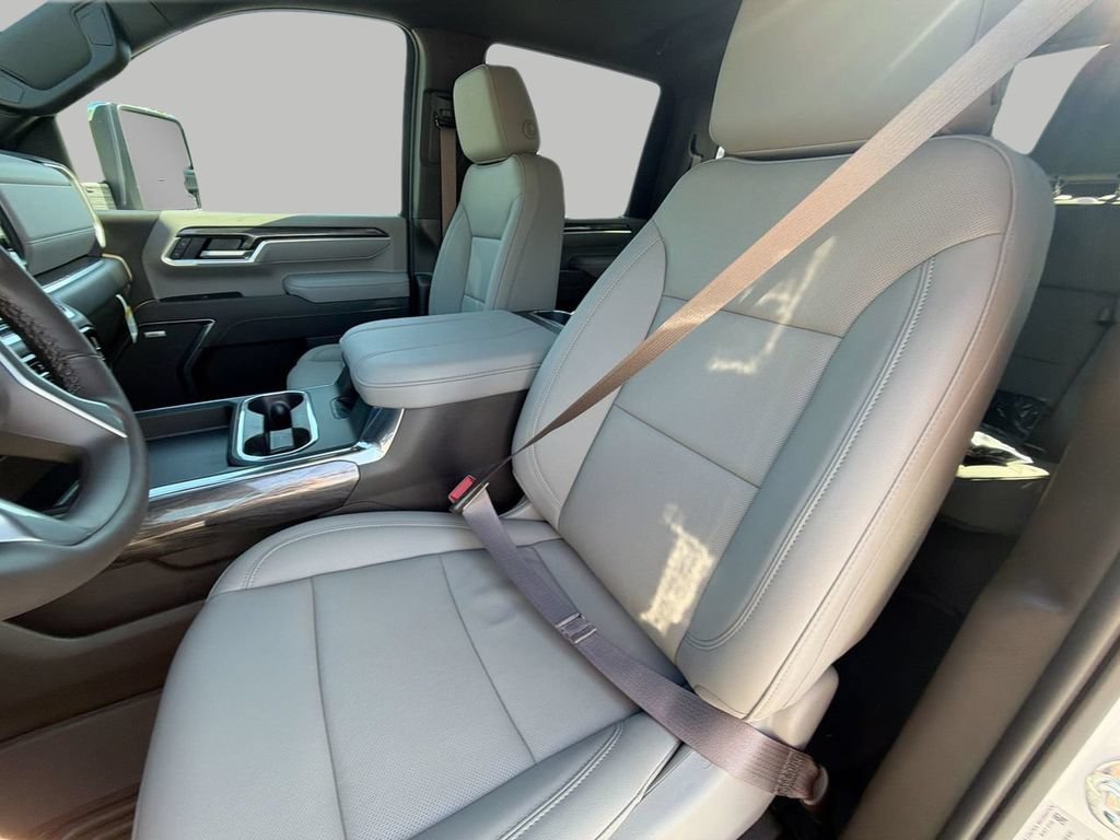 2026 Chevrolet Silverado 2500 HD LTZ - Photo 17