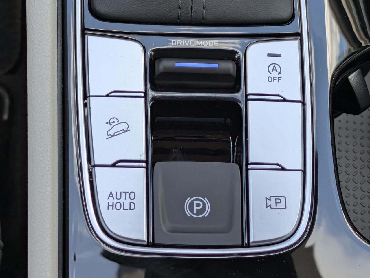 New 2026 Hampton Gray Hyundai SEL Plus FWD image 27