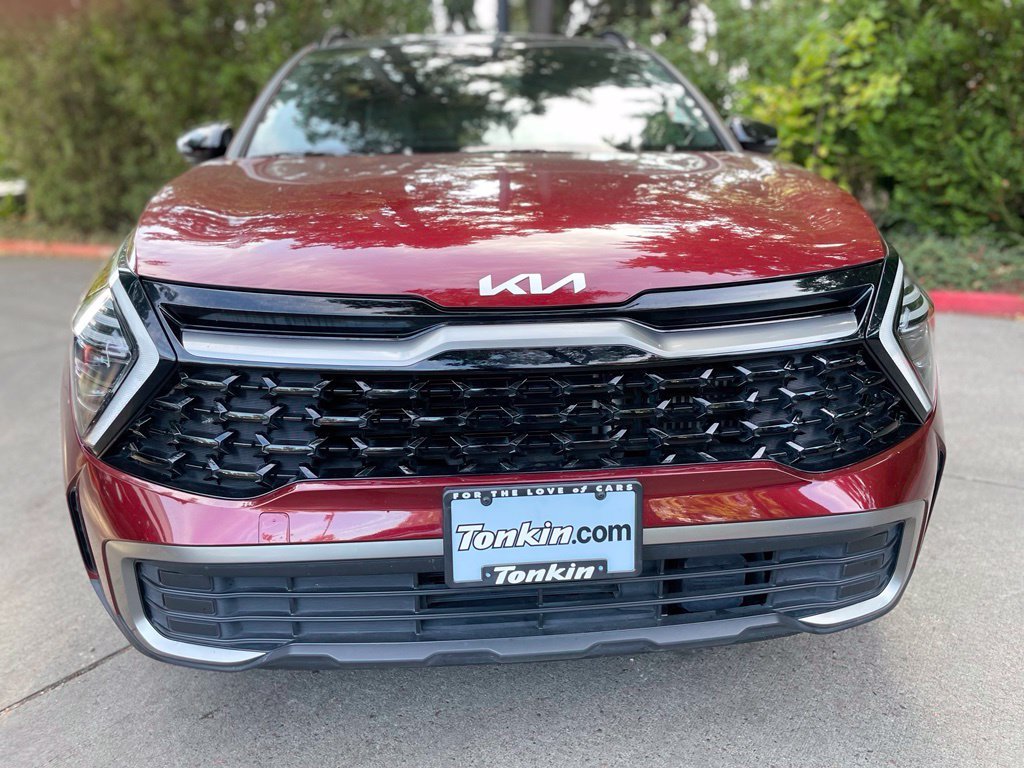 Used 2024 Dawning Red Kia X-Line image 9