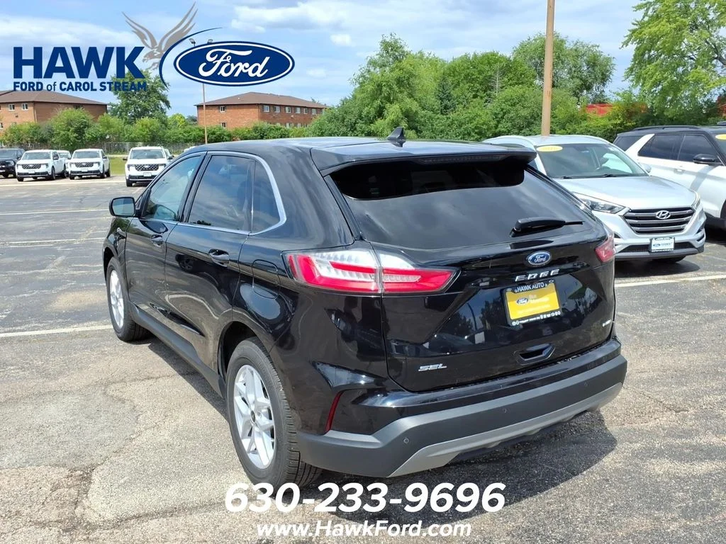 Certified Used 2024 Black Metallic Ford SEL image 5