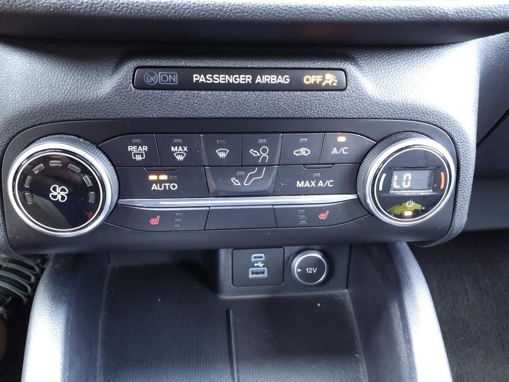 Used 2020 Gray Ford SE image 19