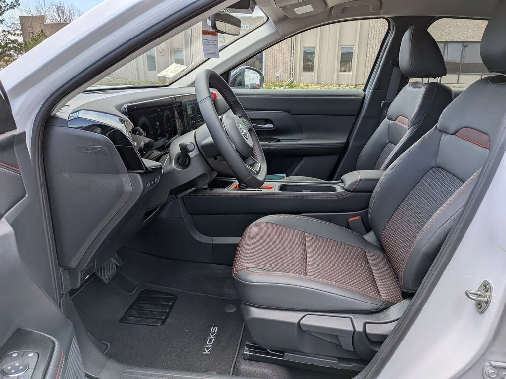 New 2026 Aspen White TriCoat Nissan SR image 16