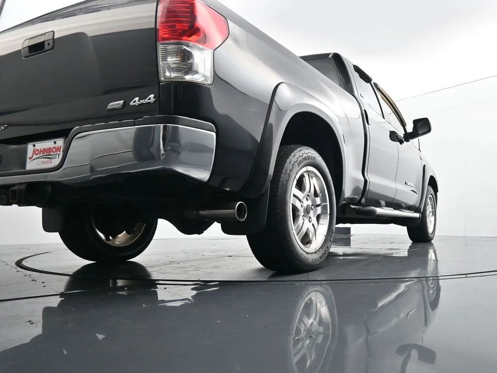 Used 2010 Black Toyota Grade image 35