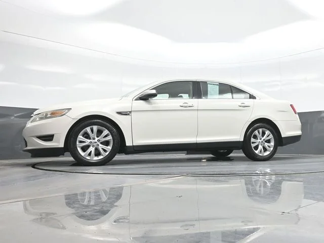 Used 2010  Ford SEL image 21