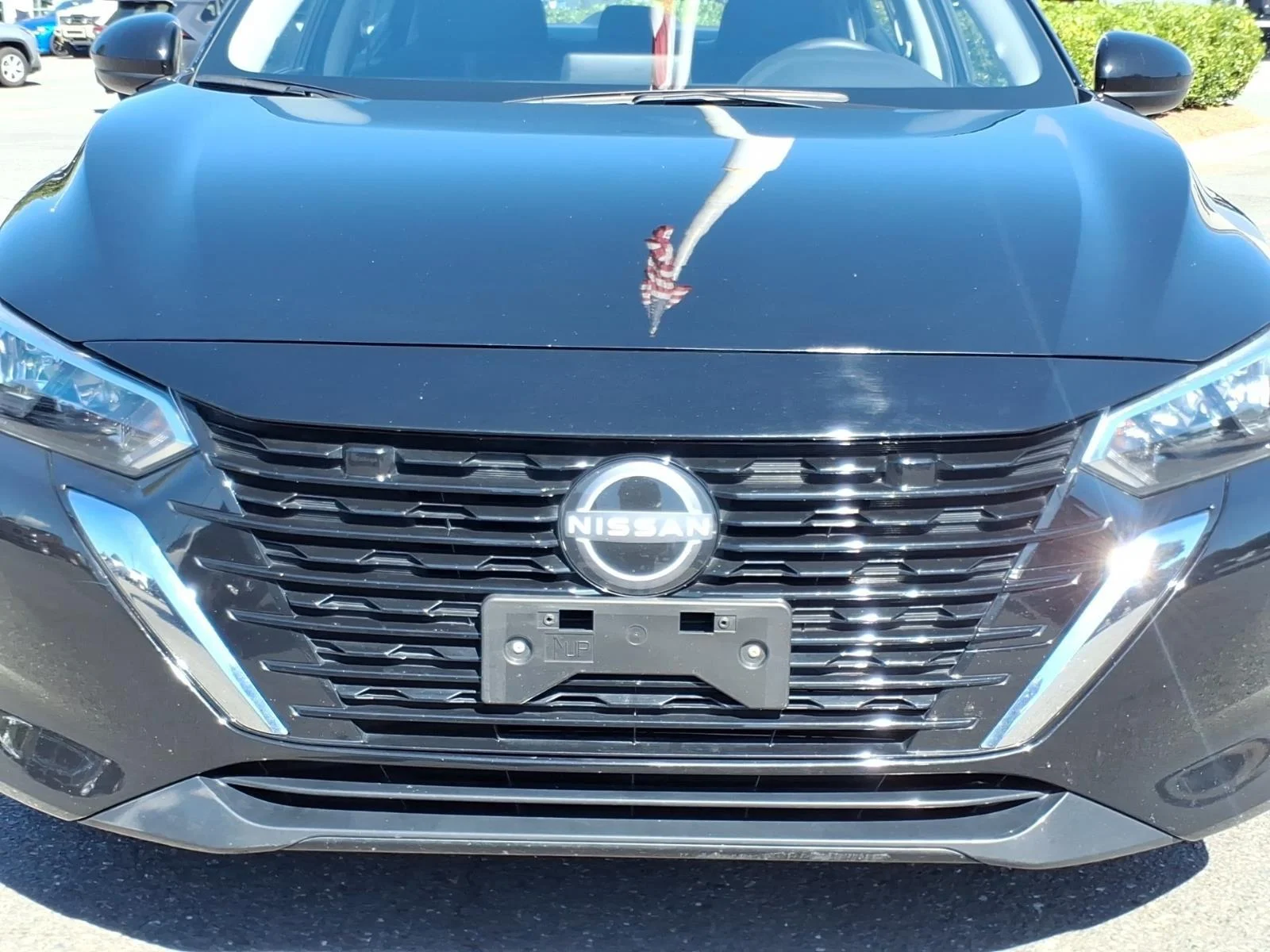 Used 2025  NISSAN SV image 12