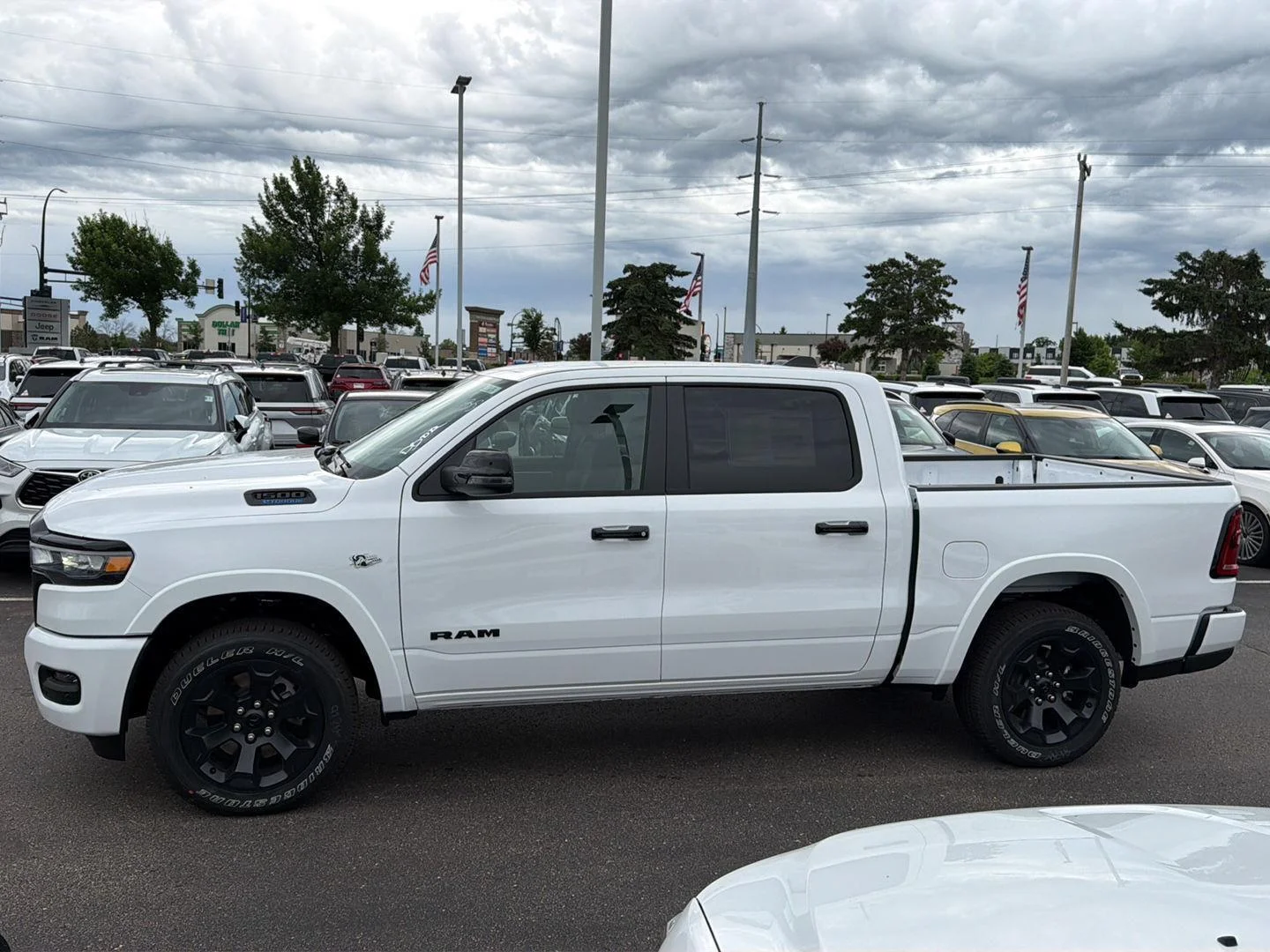New 2026 Bright White Clear-Coat Exterior Paint RAM Big Horn image 4