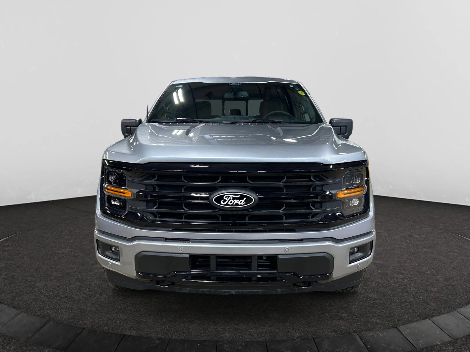 New 2026 Iconic Silver Metallic Ford XLT image 8