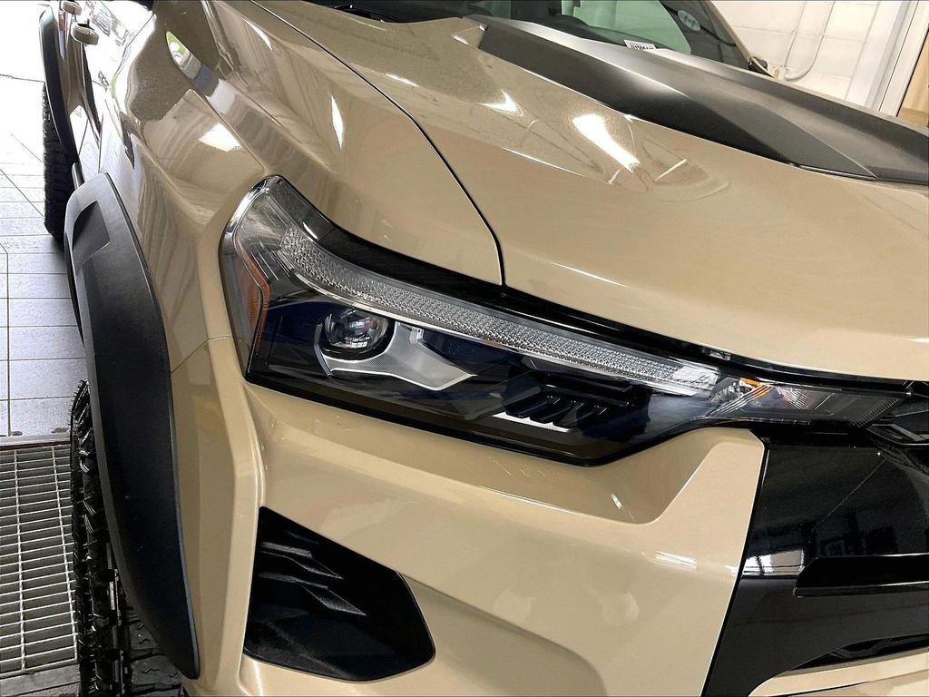 Used 2024 Beige Chevrolet ZR2 image 32