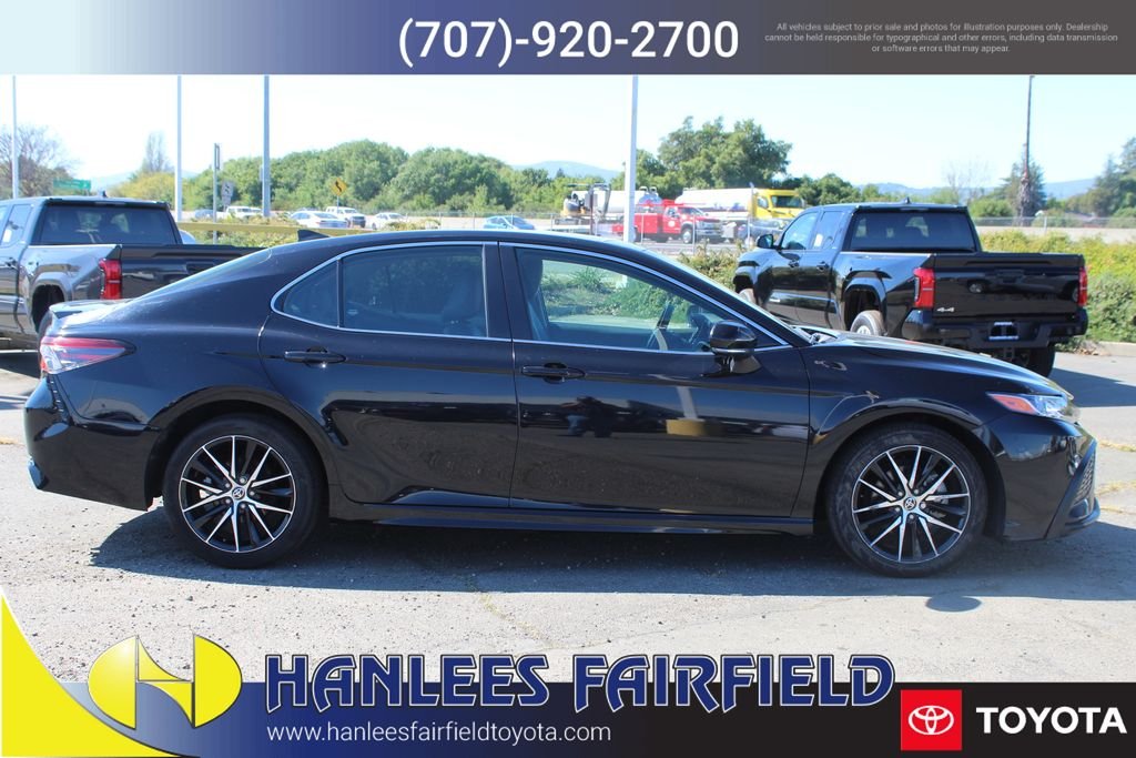 2024 Toyota Camry SE - Photo 6