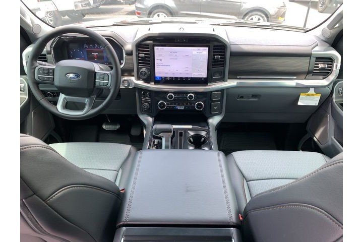 New 2025 Agate Black Metallic Ford Lariat image 23