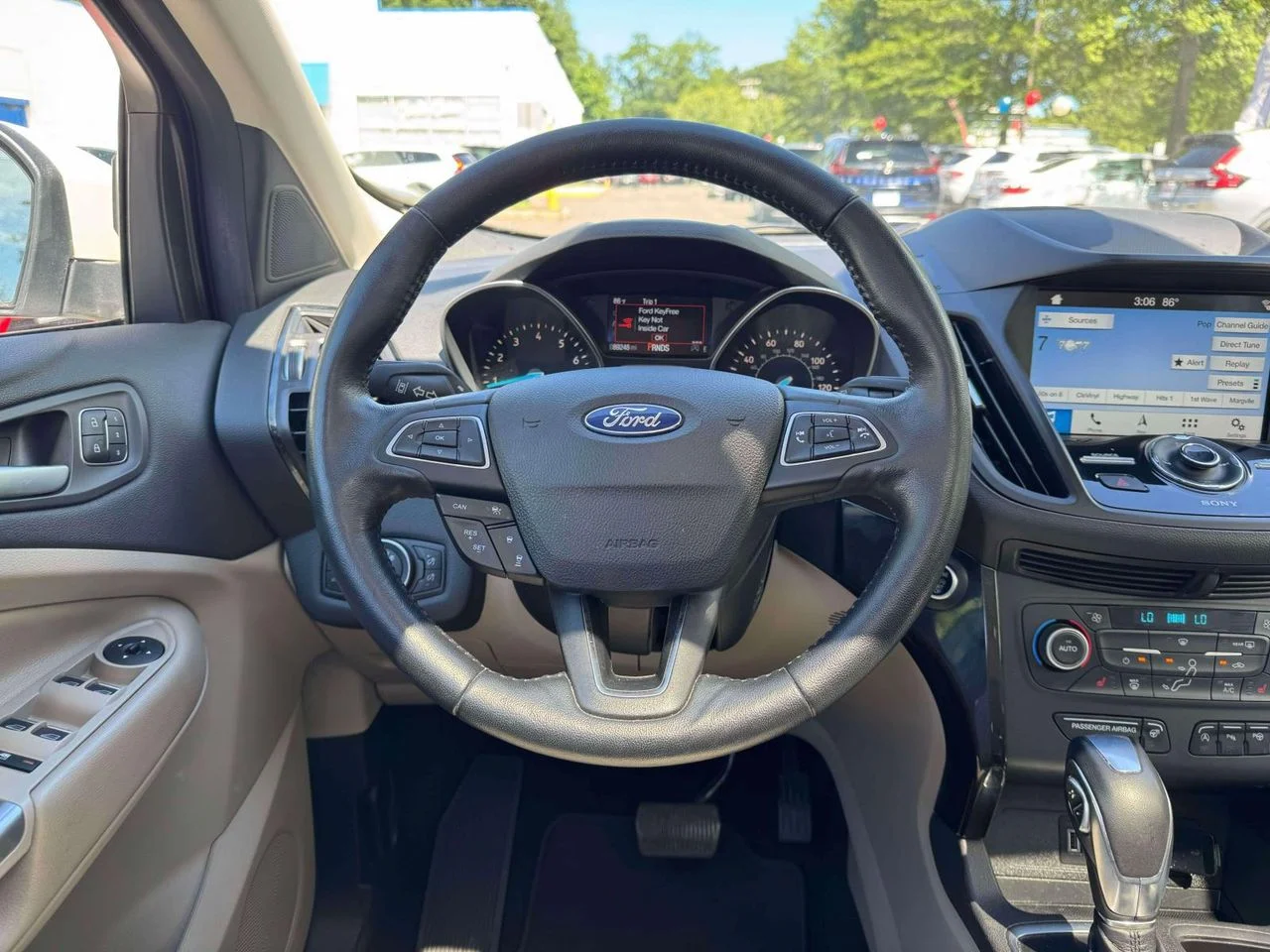 Used 2019 White Platinum Clearcoat Metallic Ford Titanium image 25