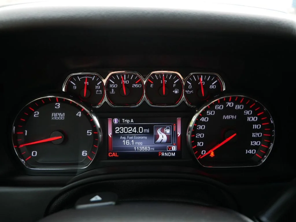 Used 2016 Black GMC SLT image 25
