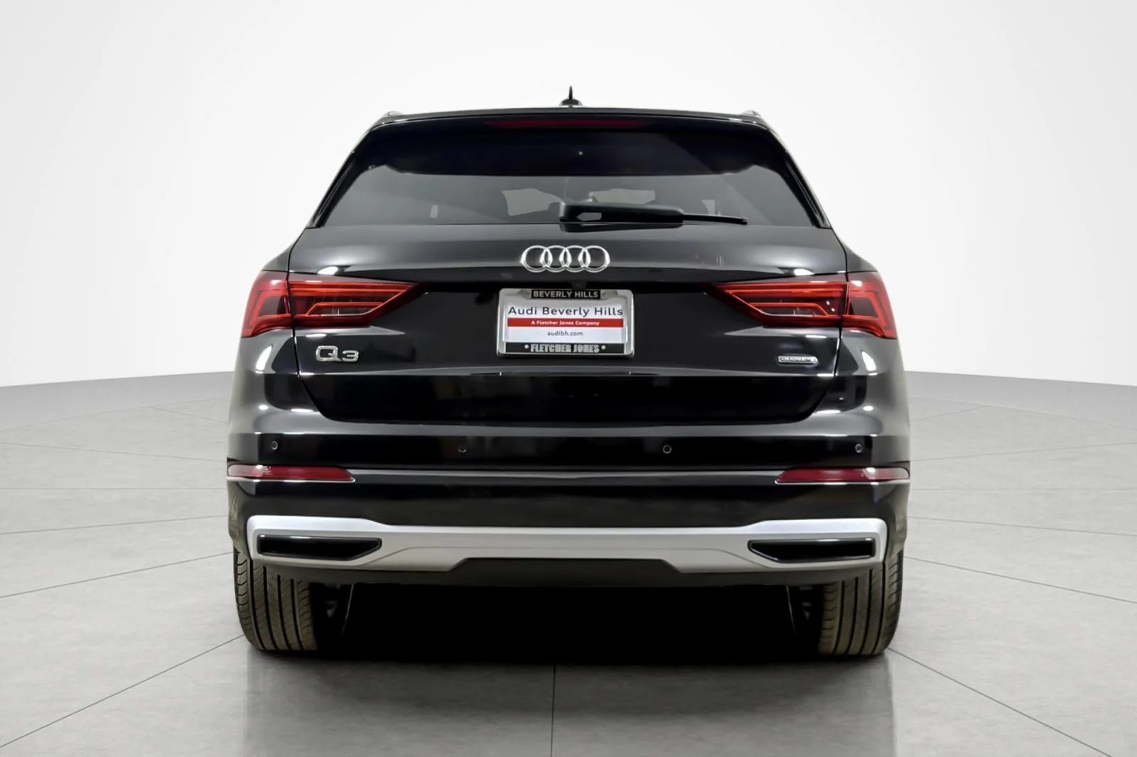 Used 2022 Mythos Black Metallic Audi Premium 40 TFSI quattro image 4