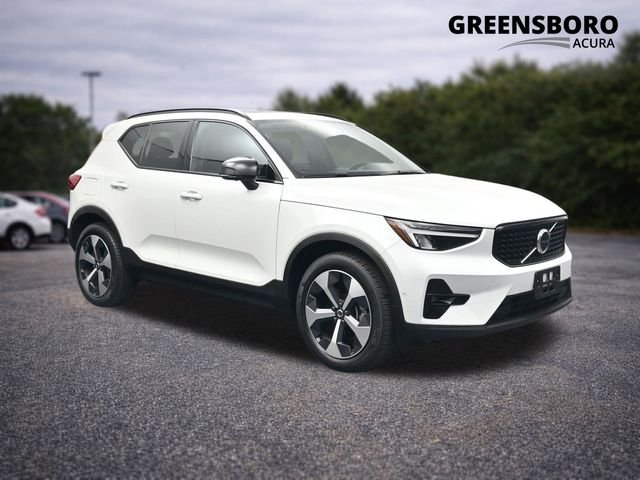 2023 Volvo XC40