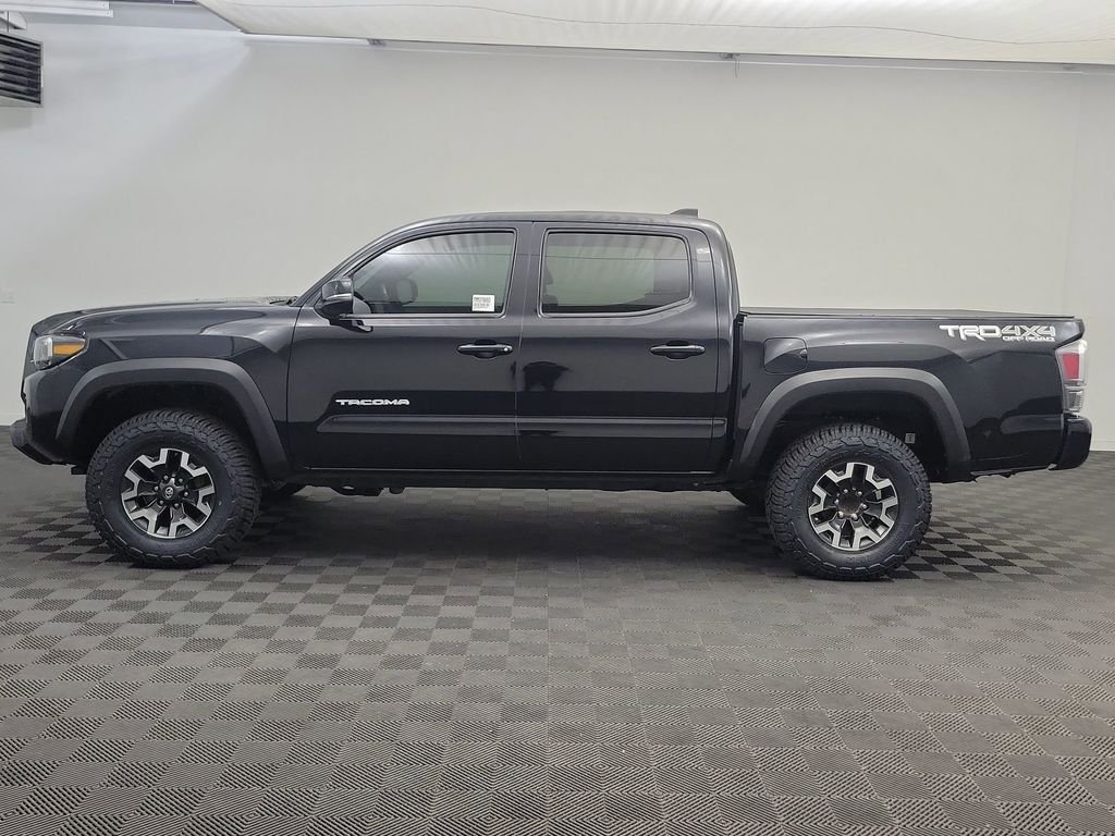 2021 Toyota Tacoma TRD V6 photo 2