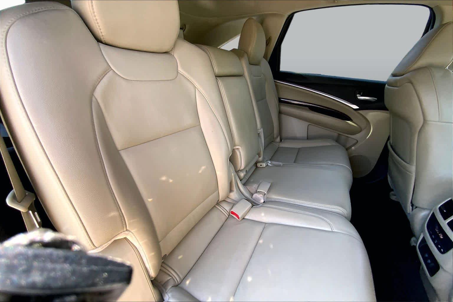 Used 2019 White Diamond Pearl Acura  image 20
