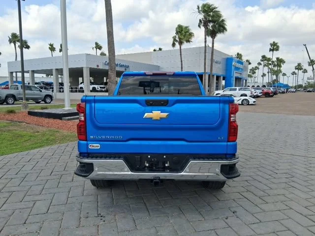 Used 2026 Riptide Blue Metallic Chevrolet LT image 5