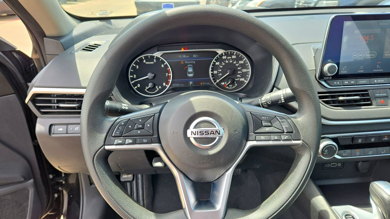 Used 2022 Black Nissan 2.5 SV image 11