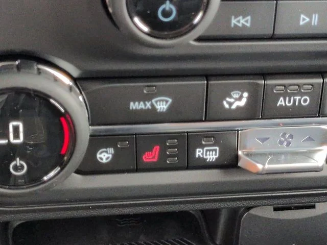 New 2026 Oxford White Ford Badlands® image 22