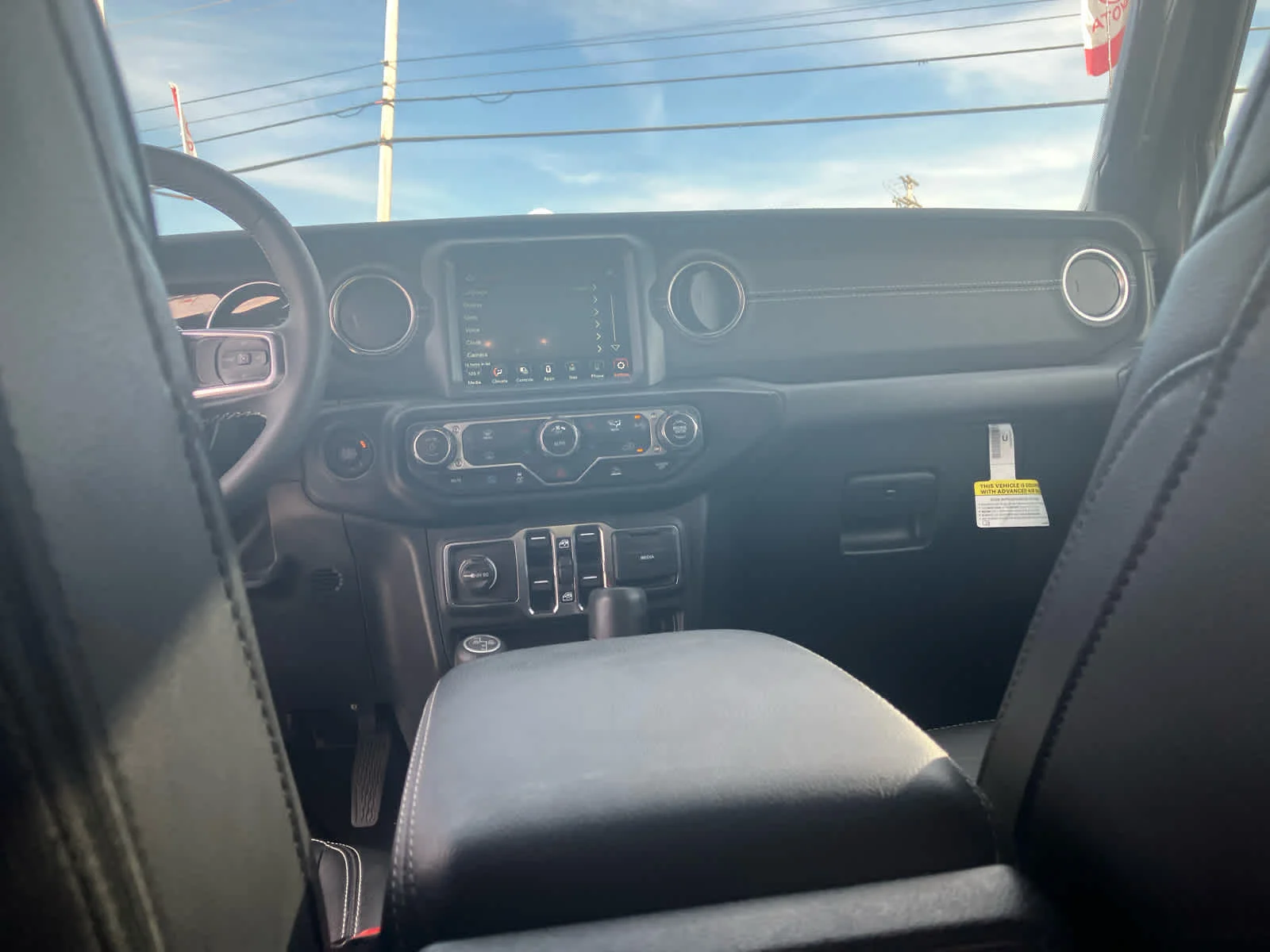 Used 2023 Sting-Gray Clearcoat Jeep Sahara image 29
