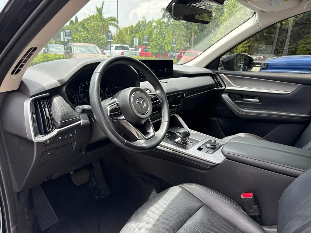 Used 2025 Jet Black Mazda 3.3 Turbo Preferred image 17