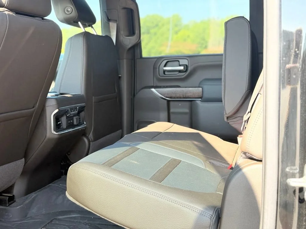 Used 2020 ONYX BLACK GMC Denali image 12