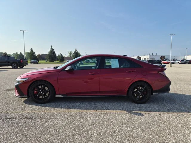 Used 2025 Red Hyundai Base image 8