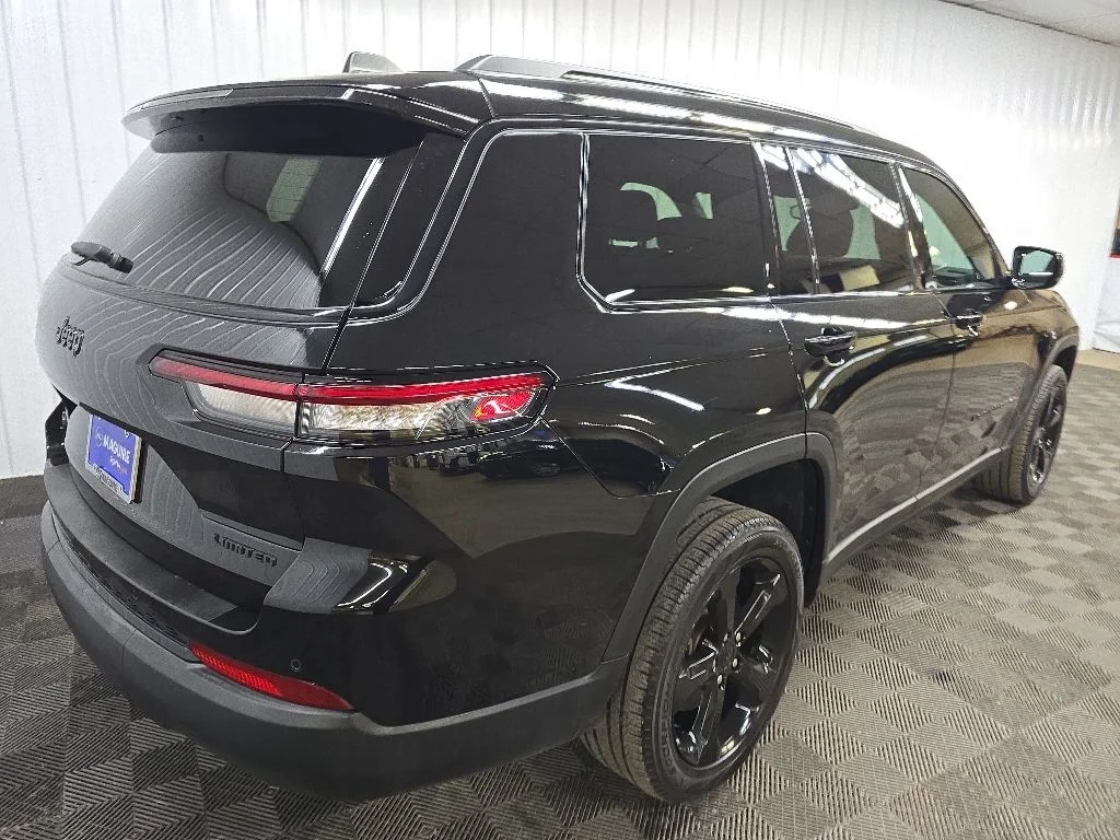 Used 2024 Black Jeep Limited image 10
