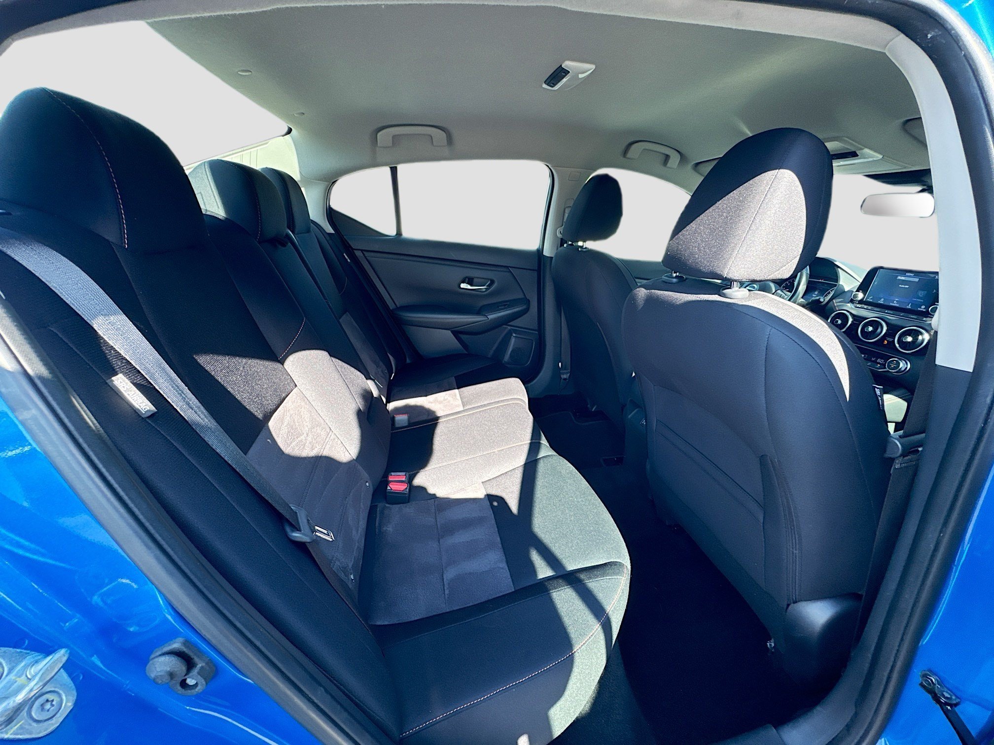 Used 2021 Electric Blue Metallic Nissan SR image 27