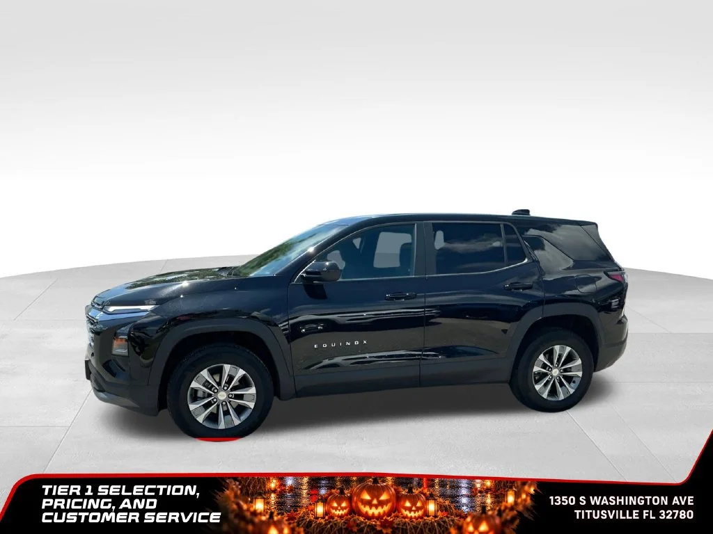 Used 2025 Mosaic Black Metallic Chevrolet LT image 3