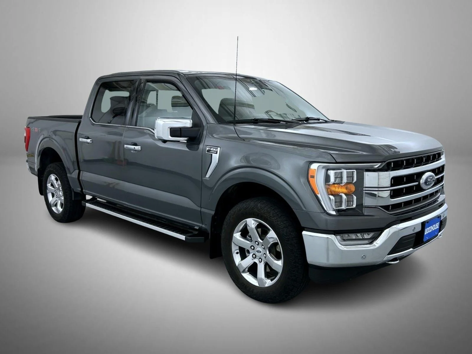 Used 2023 Gray Ford Lariat image 3