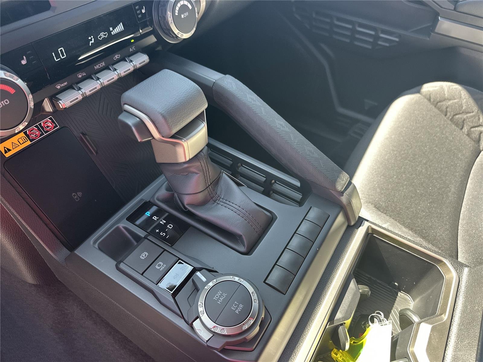 2026 Toyota Tacoma SR5 - Photo 13