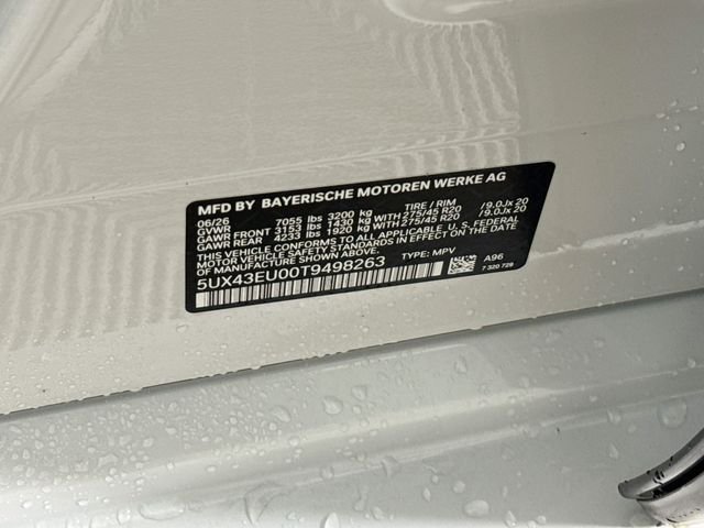 Used 2026 White Metallic BMW xDrive50e image 33