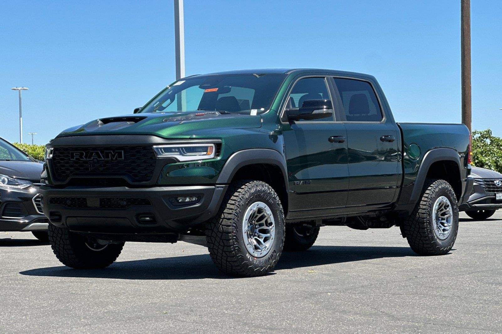 New 2026 Serrano Green Metallic Ram RHO image 8