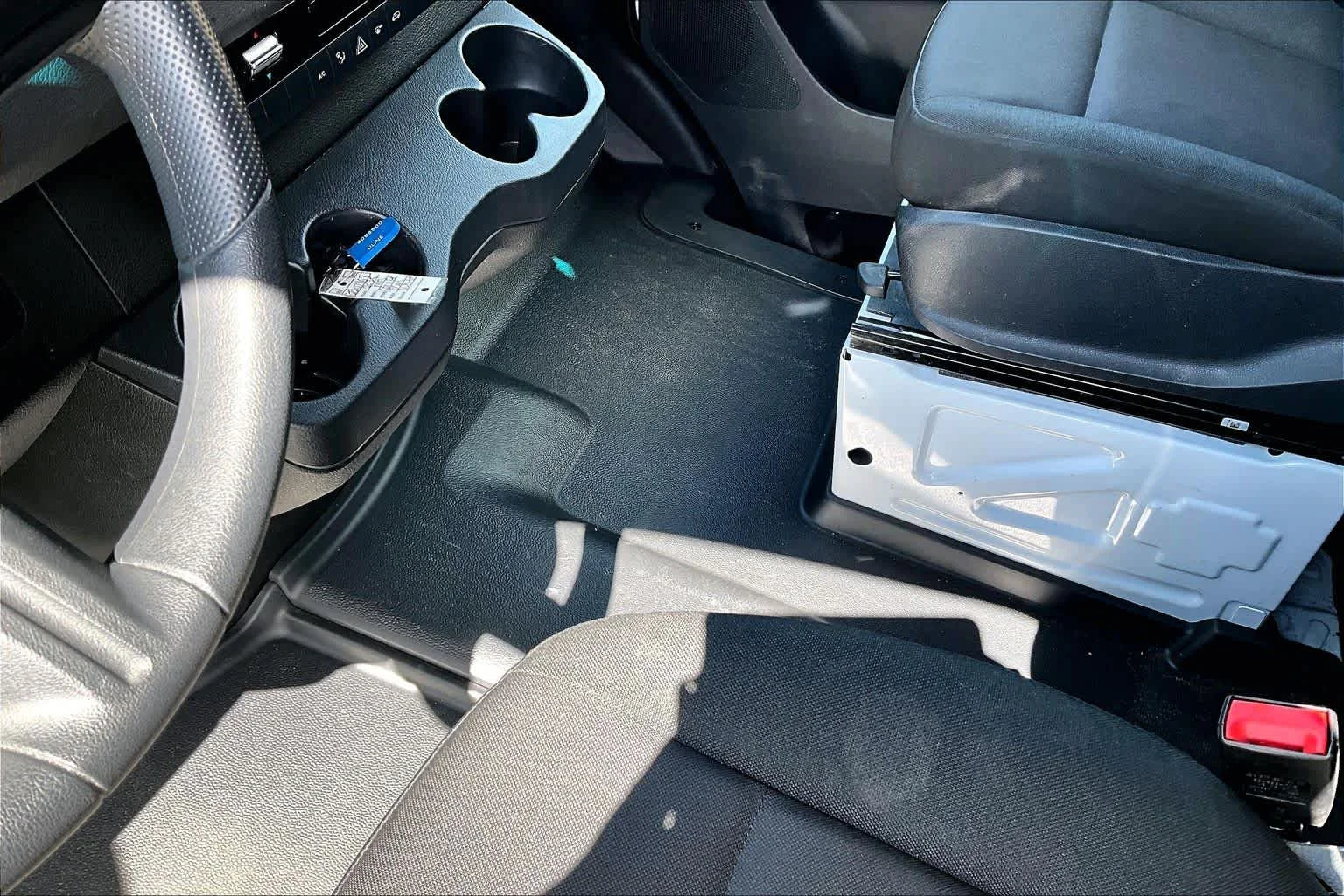 Used 2025 Arctic White Mercedes-Benz  image 17